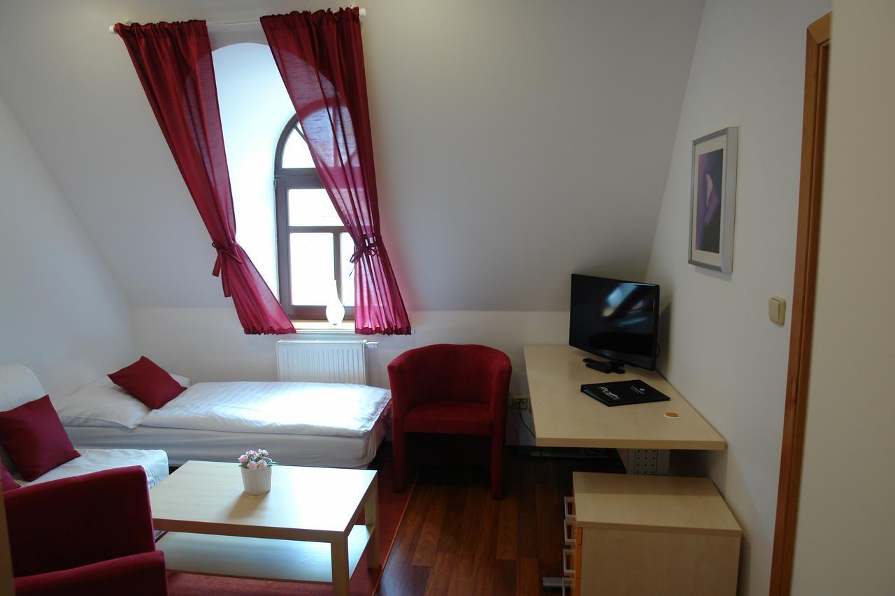 Hotel Strelnice Teplice nad Metují المظهر الخارجي الصورة